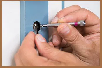 City Locksmith Shop Hamden, CT 203-433-3442 City Locksmith Shop Hamden, CT 203-433-3442 - lock-and-key
